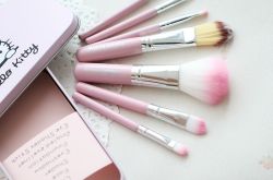这么高颜值的美妆刷子是不是要来两把