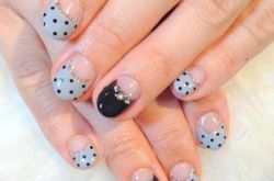 创可贴居家美甲好帮手 轻松在家DIY多种美甲款式