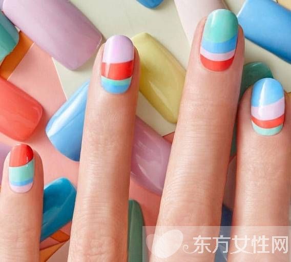 夏日美甲图案大分享 指尖上的色彩碰撞