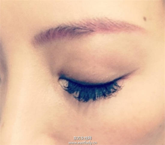 红色搭配大地色下季化妆重点 日本钮流行的秋天妆容抢先看