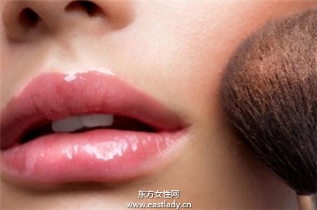 超强腮紅画法打造精致小脸