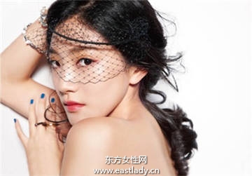 紅色系妝容让你的夏日充满热血活力