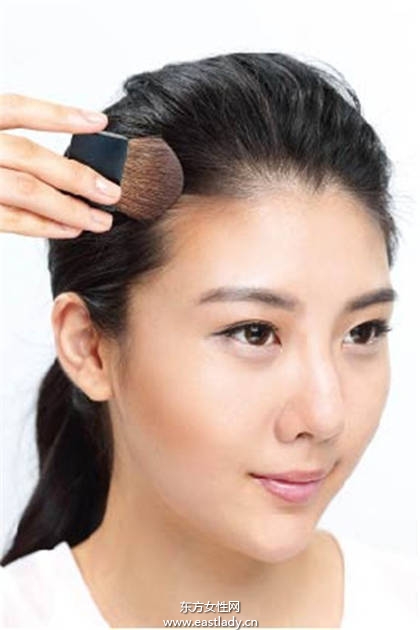 必学 脱胎换骨的神奇修容化妆术