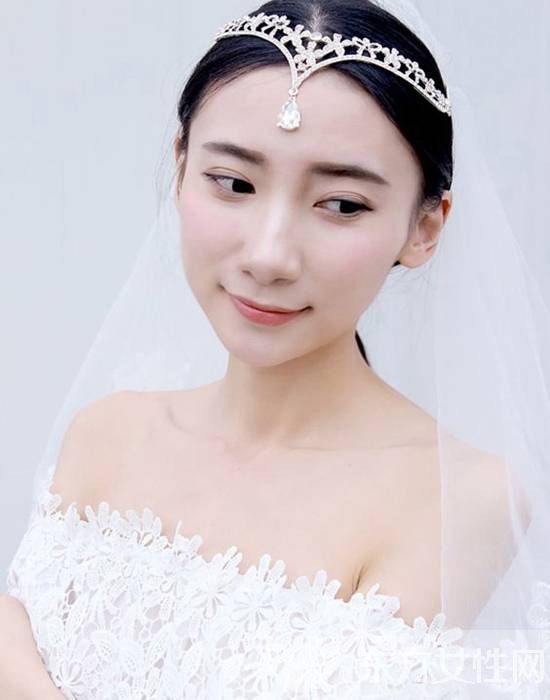 新娘妆的画法步骤教程 让每个女生都能成为最美的新娘