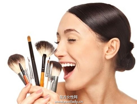 超强腮紅画法打造精致小脸