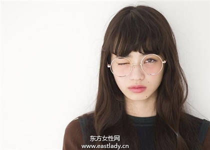 韩妞也爱用腮红 太妍腮红妆秀妩媚姿态