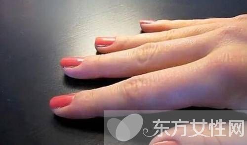 时下最流行的美甲图片教程 美甲也是一门艺术