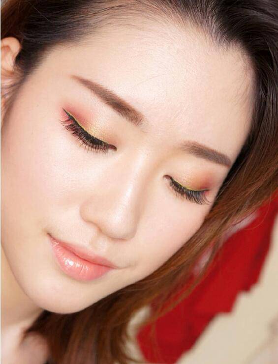 双眼皮怎么画眼线 只需简单五步