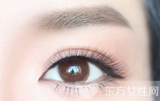 化新娘妆的六大步骤 5点事项需注意