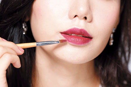 +1化妆术变身潮女 摆脱无聊普妹style