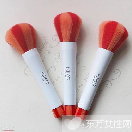 这么高颜值的美妆刷子是不是要来两把