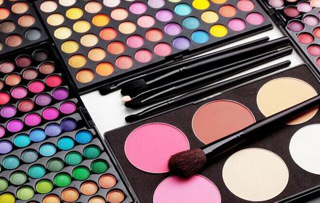 韩妆眼影画法步骤介绍 裸妆的最佳画法