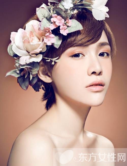 腮红怎么打显脸小 初学化妆的女生一定要看哦