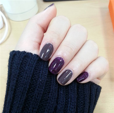 今秋最夯的美甲设计方案 每一款都很很棒的哟