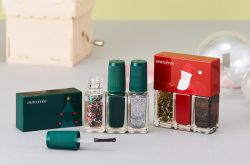 指尖上的浪漫 快来定制你的圣诞限定指甲油