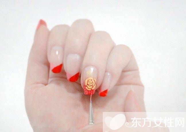 红玫瑰美甲彩绘教程 几步骤让你轻松学会