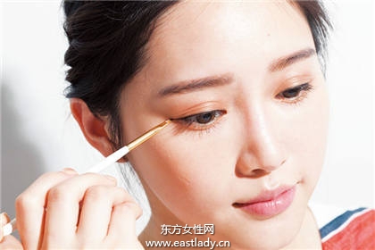 韩星都拥有好妆容 原来他们背后有一位。。。