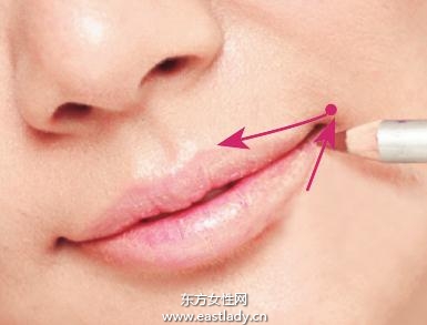 描画唇妆的基本手法