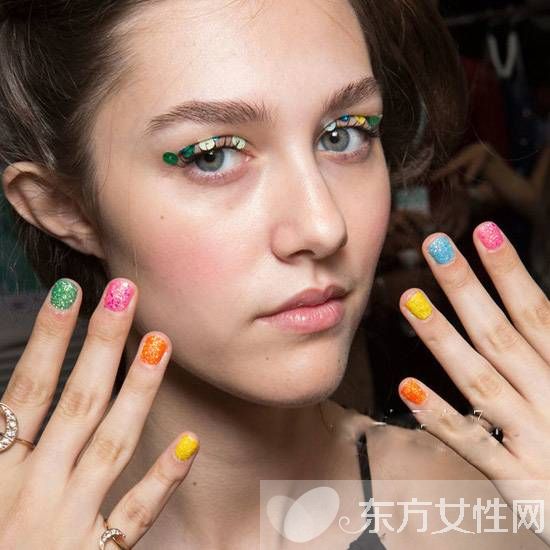 美甲图片2016新款式 最受欢迎的款式都在这里啦