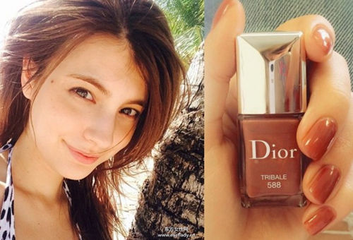 混血日模最爱的7款耐看又优雅的美甲造型