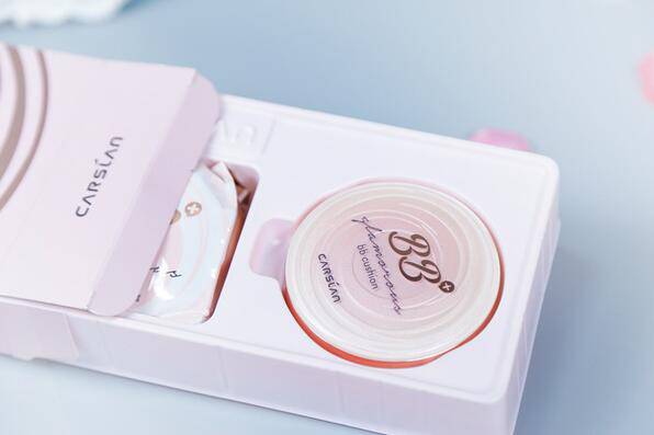 怎样化妆更 减龄  教你少女妆画起来