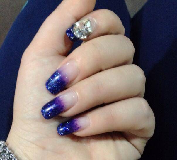 光疗甲的制作步骤 让你在家也能做美甲