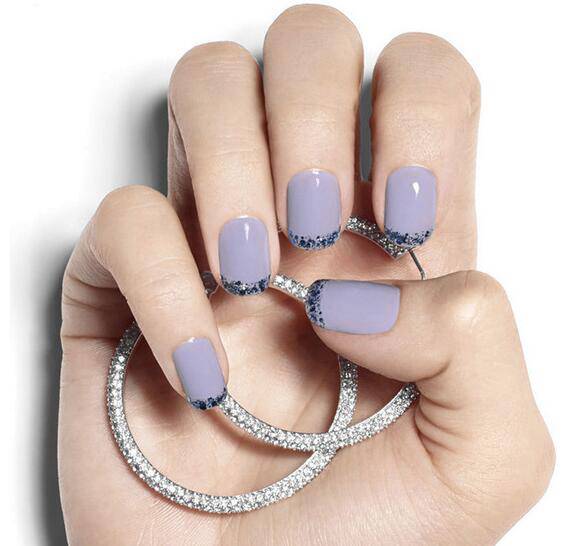 手黑的人美甲图片推荐 既时尚又显白的美甲方法