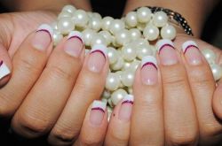 光疗甲的制作步骤 让你在家也能做美甲