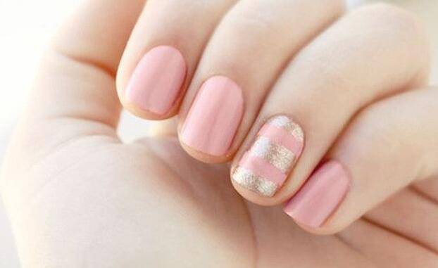 光疗甲的制作步骤 让你在家也能做美甲