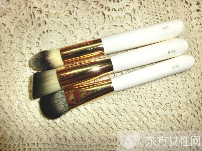 粉底刷的使用方法 该如何选择粉底刷