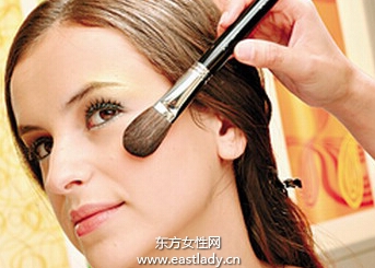 金色复古夏妆健康性感