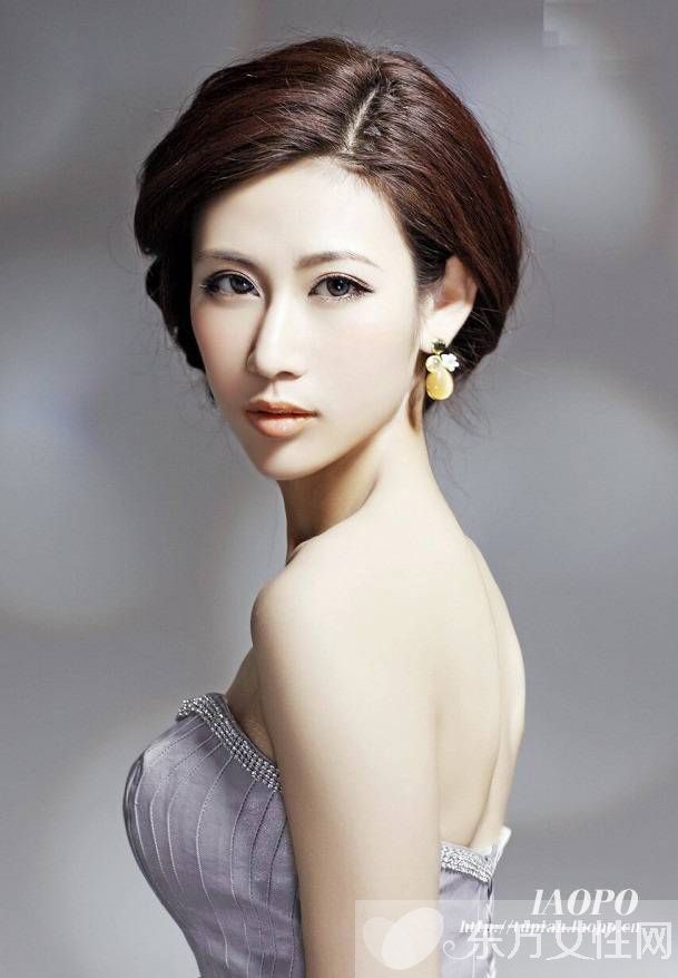 粉底膏哪个牌子好 达人教你如何正确使用粉底膏