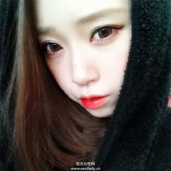 红色搭配大地色下季化妆重点 日本钮流行的秋天妆容抢先看