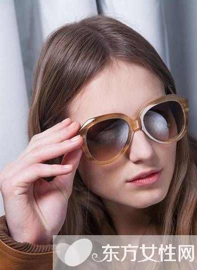 简约风时尚美甲图片大全 告别浮夸做低调小女人