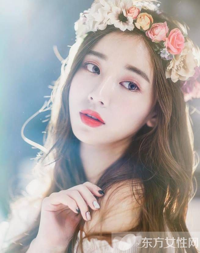 腮红怎么打显脸小 初学化妆的女生一定要看哦