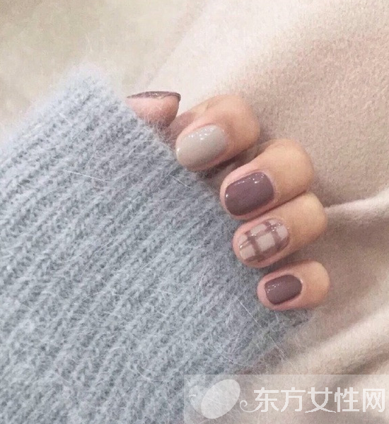 换季想时髦 那就赶紧来一款 格子甲 吧