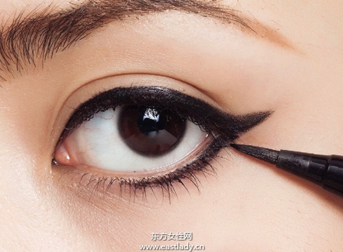 猫眼妆的画法打造迷人妖艳眼妆
