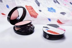 2016阿玛尼春夏妆容的那一抹 红