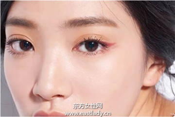 紅色系妝容让你的夏日充满热血活力