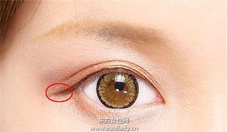 保证每个人都学得会 五招让你变身大眼美女