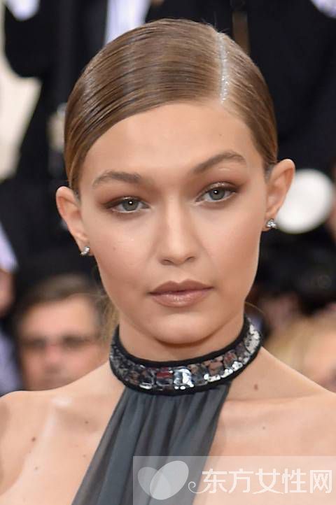 如何为你的肤色找到最适合的口红搭配