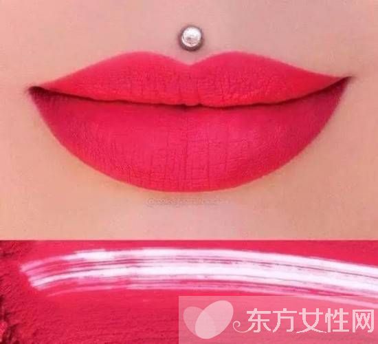 如何用唇釉打造完美唇妆 跟她学准没错