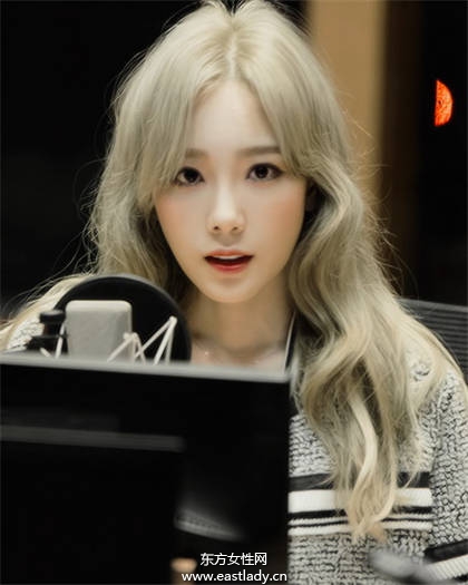 韩妞也爱用腮红 太妍腮红妆秀妩媚姿态