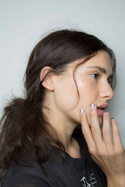 指尖摩登风范 2016春夏DIY美甲流行趋势