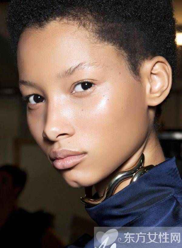 2016秋季彩妆趋势预告 跟着这样画准没错