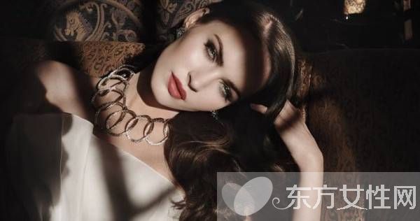 8种眼影颜色搭配 几招教你如何画好眼影