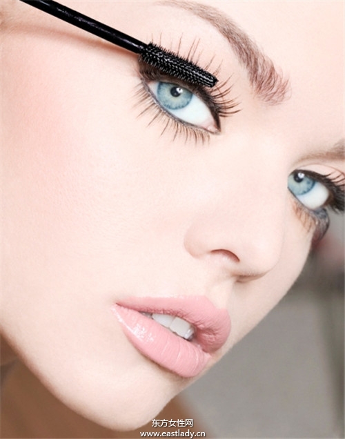 蜜粉可以让睫毛更浓密  关于睫毛膏你该知道的10件事