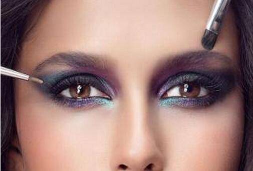 韩妆眼影画法步骤介绍 裸妆的最佳画法