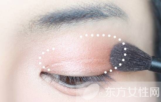 化新娘妆的六大步骤 5点事项需注意