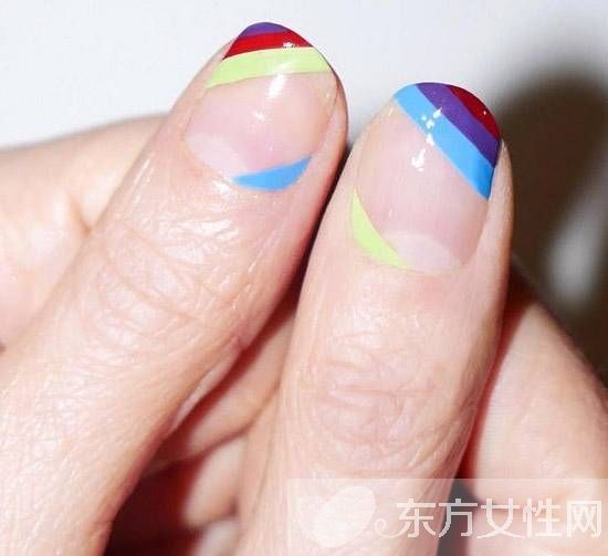 夏日美甲图案大分享 指尖上的色彩碰撞